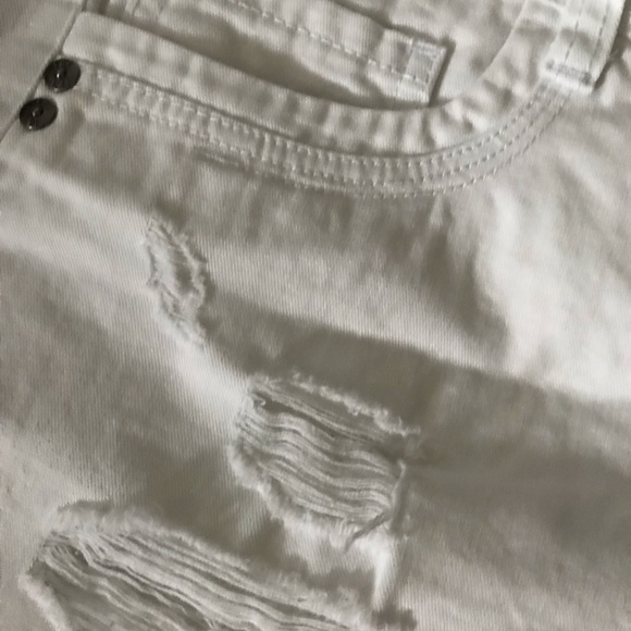 NEW Lei SHORT - Picture 2 of 5